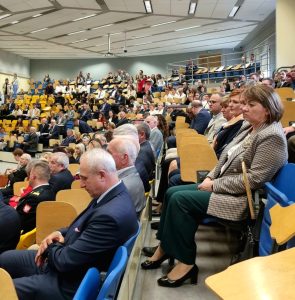 Uroczystość Inauguracji Roku Akademickiego 2023/2024 w Collegium Witelona Uczelnia Państwowa odbyła się 6 października 2023 roku o godzinie 12:00 w Centrum Konferencyjno-Widowiskowym (budynek E) Uczelni.